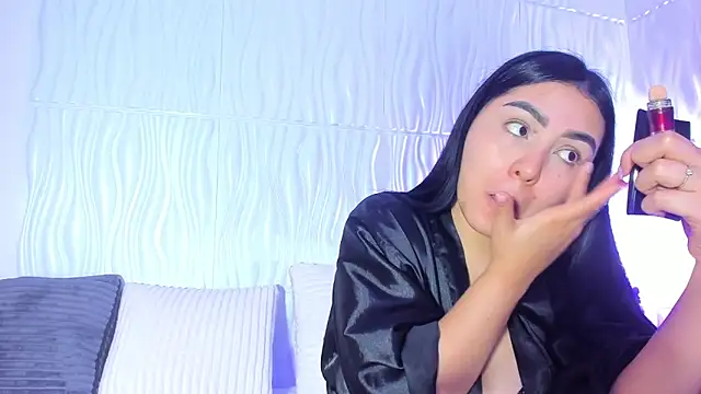 Abby  colins online show from April 9, 2026, 2:55 pm