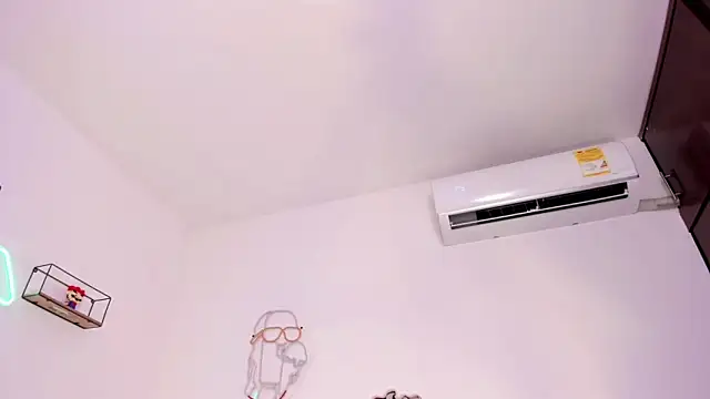 eileen tanihara online show from January 30, 2025, 8:22 am