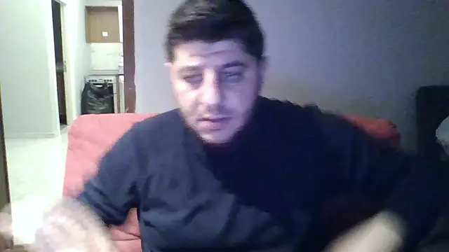 erkekkkadam online show from April 10, 2026, 8:35 pm