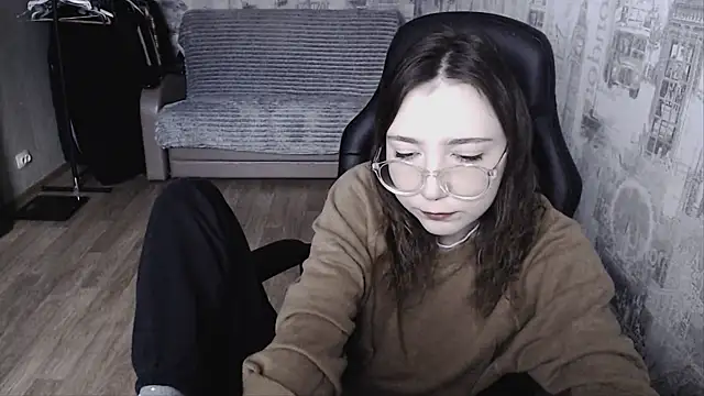 AmeliaKamishiro online show from January 19, 2025, 8:07 am