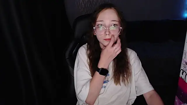 AmeliaKamishiro online show from October 3, 2025, 5:32 pm