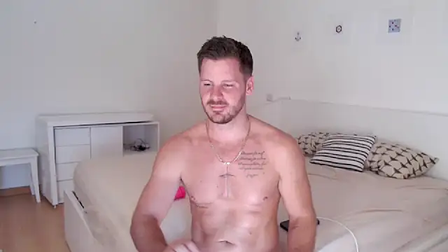 SexyandMarried1 online show from February 16, 2025, 12:21 pm