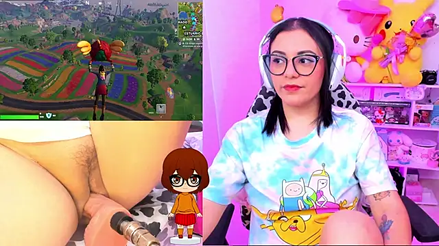 Snapshot of cinna_monroll chatting on February 10, 2025, 4:47 pm cinna monroll online show from February 10, 2025, 4:47 pm