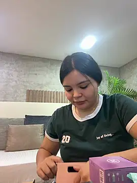 IsabellaAllen online show from April 12, 2026, 7:30 pm