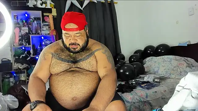 Snapshot of Latino_bigcock chatting on June 13, 2026, 9:13 pm Latino bigcock online show from June 13, 2026, 9:13 pm