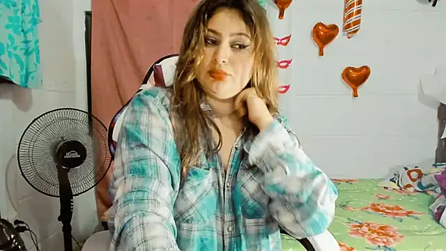 Snapshot of SofiaOlivares chatting on February 9, 2025, 4:04 am SofiaOlivares online show from February 9, 2025, 4:04 am