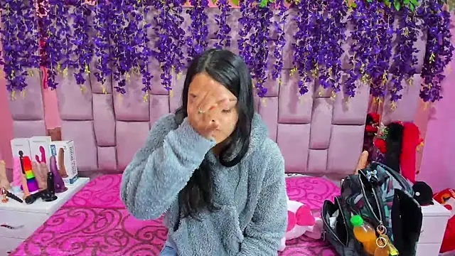 Bich Anal  online show from March 7, 2025, 12:56 pm