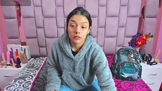 Bich Anal  online show from March 14, 2025, 1:35 pm