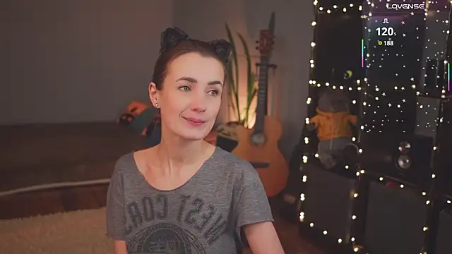 Snapshot of bananya_kitty chatting on March 8, 2025, 4:39 pm bananya kitty online show from March 8, 2025, 4:39 pm