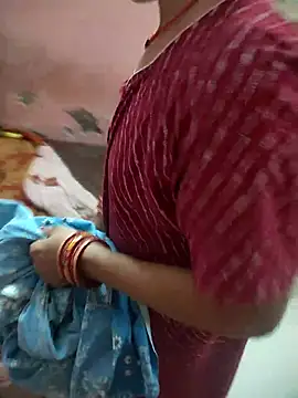 Snapshot of COUPLLE_VILLAGE chatting on October 31, 2025, 2:23 am COUPLLE VILLAGE online show from October 31, 2025, 2:23 am