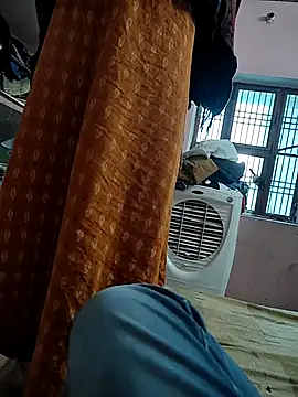 Snapshot of COUPLLE_VILLAGE chatting on November 18, 2025, 3:12 am COUPLLE VILLAGE online show from November 18, 2025, 3:12 am