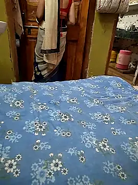 Snapshot of COUPLLE_VILLAGE chatting on January 19, 2026, 6:28 am COUPLLE VILLAGE online show from January 19, 2026, 6:28 am