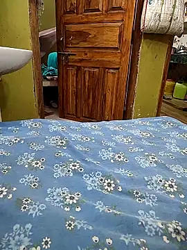 Snapshot of COUPLLE_VILLAGE chatting on February 3, 2026, 3:59 am COUPLLE VILLAGE online show from February 3, 2026, 3:59 am