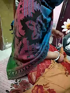 Snapshot of COUPLLE_VILLAGE chatting on March 2, 2026, 3:20 am COUPLLE VILLAGE online show from March 2, 2026, 3:20 am