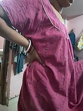 Snapshot of COUPLLE_VILLAGE chatting on April 9, 2026, 3:17 am COUPLLE VILLAGE online show from April 9, 2026, 3:17 am