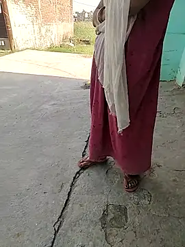 Snapshot of COUPLLE_VILLAGE chatting on April 11, 2026, 2:49 am COUPLLE VILLAGE online show from April 11, 2026, 2:49 am