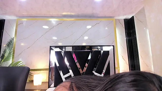 Snapshot of Lia-Anahiz chatting on January 17, 2025, 6:36 am Lia-Anahiz online show from January 17, 2025, 6:36 am