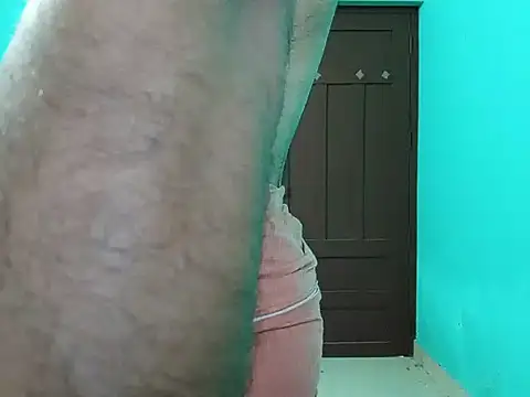 Sultryandrews online show from December 19, 2024, 3:29 am