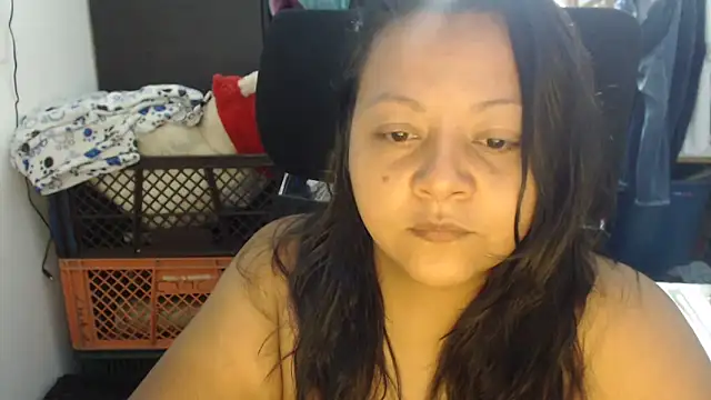 jennyferloopez online show from June 5, 2026, 10:43 am