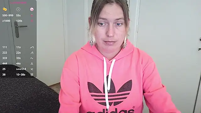 cumfun online show from November 26, 2025, 6:31 pm