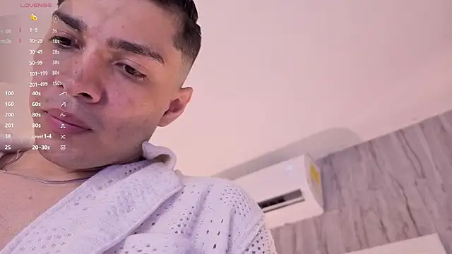 Snapshot of JUANDIAMONDS98 chatting on February 28, 2026, 1:56 pm JUANDIAMONDS98 online show from February 28, 2026, 1:56 pm