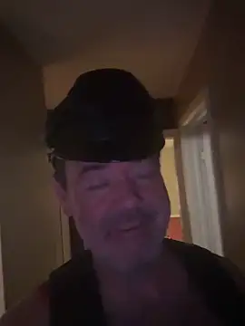 Snapshot of NYCLeatherBoi chatting on January 24, 2025, 2:07 am NYCLeatherBoi online show from January 24, 2025, 2:07 am