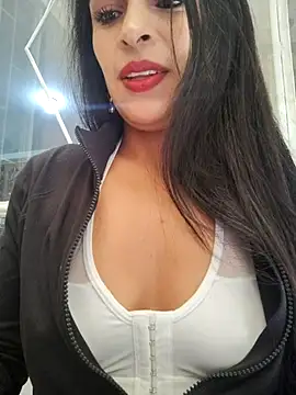 Astrid-- online show from October 24, 2025, 7:54 pm