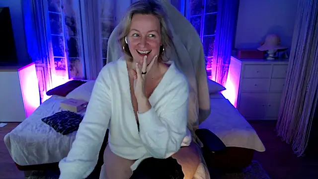 MarleneBloem online show from November 14, 2025, 9:52 am