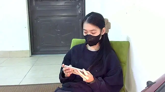 Snapshot of DA-EUN chatting on March 18, 2025, 2:47 am DA-EUN online show from March 18, 2025, 2:47 am