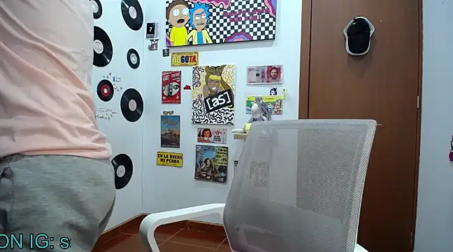 9 Fernanda 9 online show from February 14, 2025, 5:41 am