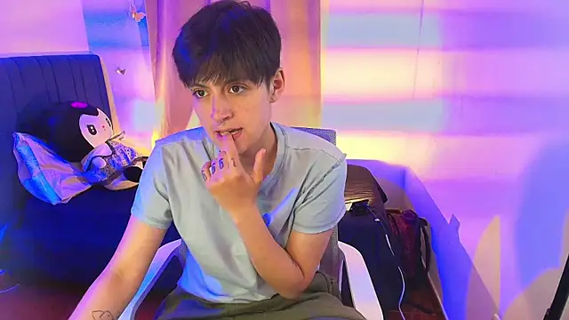 9 Fernanda 9 online show from September 18, 2025, 6:59 am