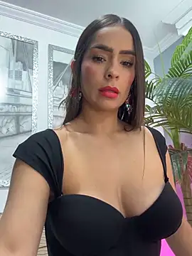 Snapshot of Mau_White chatting on April 22, 2026, 3:46 pm Mau White online show from April 22, 2026, 3:46 pm