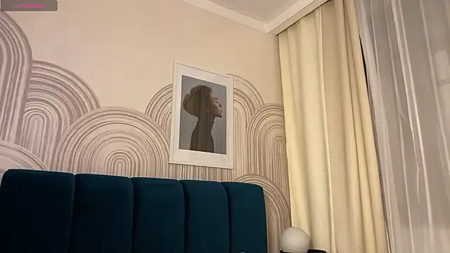 viviann evans online show from February 11, 2026, 12:48 am