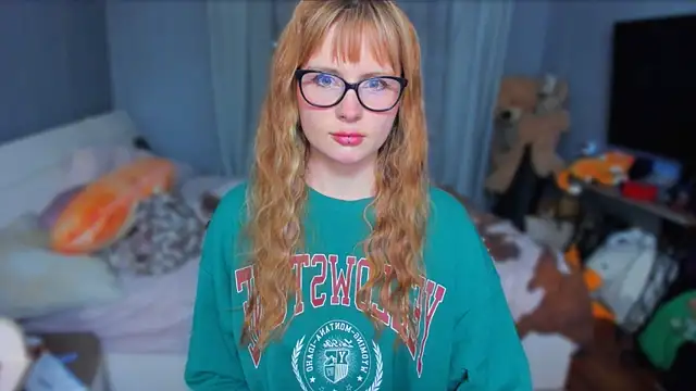 KlementinaBbG online show from October 26, 2025, 9:10 pm