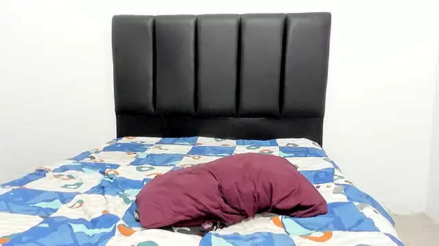 JULESLAKES online show from March 18, 2025, 5:53 pm