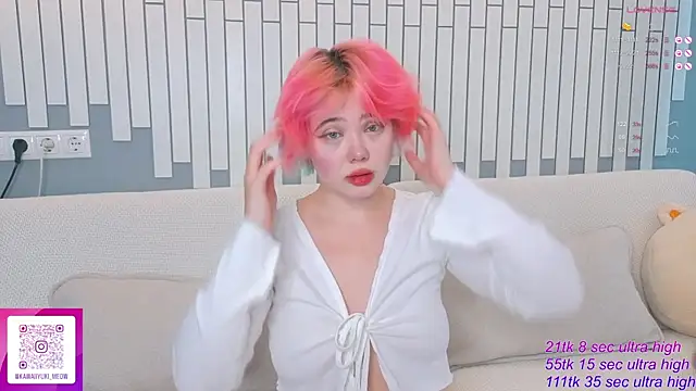   KawaiiYuki   online show from October 3, 2025, 4:53 am