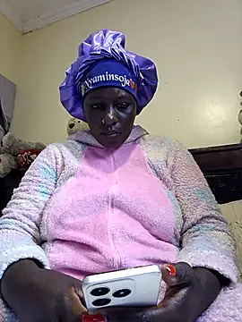 Snapshot of Poisonous_Ivy chatting on April 4, 2026, 7:00 pm Poisonous Ivy online show from April 4, 2026, 7:00 pm