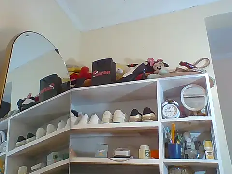 Snapshot of Poisonous_Ivy chatting on April 7, 2026, 12:00 am Poisonous Ivy online show from April 7, 2026, 12:00 am