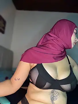 Snapshot of aneesa_darzi chatting on May 16, 2026, 11:03 pm aneesa darzi online show from May 16, 2026, 11:03 pm