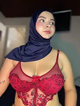 Snapshot of aneesa_darzi chatting on June 23, 2026, 5:00 pm aneesa darzi online show from June 23, 2026, 5:00 pm