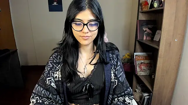 Snapshot of valerie__skyy chatting on March 5, 2025, 2:14 am valerie skyy online show from March 5, 2025, 2:14 am