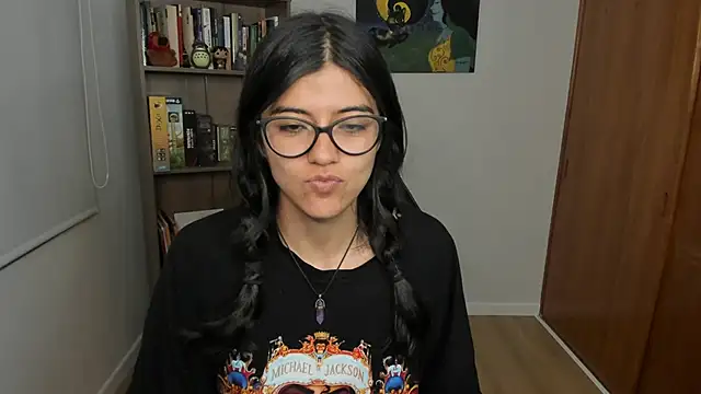 Snapshot of valerie__skyy chatting on January 19, 2026, 2:59 am valerie skyy online show from January 19, 2026, 2:59 am