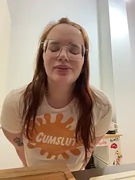 Mona-Peaches online show from December 31, 2024, 10:15 am