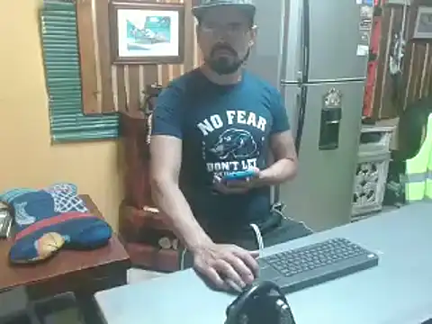 Snapshot of Dr_Pocholate84 chatting on January 29, 2025, 5:56 pm Dr Pocholate84 online show from January 29, 2025, 5:56 pm