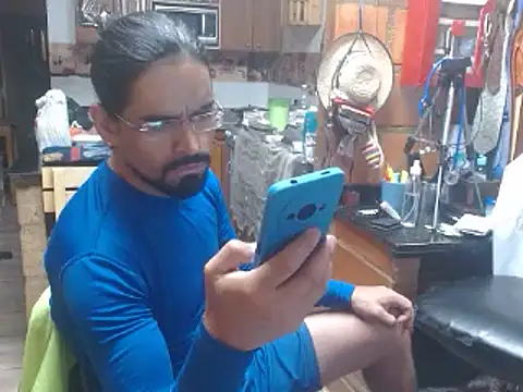 Snapshot of Dr_Pocholate84 chatting on February 28, 2025, 2:42 am Dr Pocholate84 online show from February 28, 2025, 2:42 am