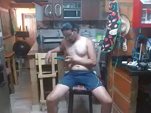 Snapshot of Dr_Pocholate84 chatting on March 13, 2025, 7:06 pm Dr Pocholate84 online show from March 13, 2025, 7:06 pm