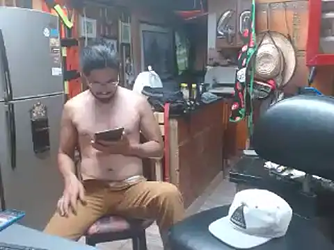 Snapshot of Dr_Pocholate84 chatting on March 15, 2025, 1:19 am Dr Pocholate84 online show from March 15, 2025, 1:19 am