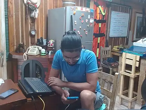 Snapshot of Dr_Pocholate84 chatting on October 8, 2025, 4:37 pm Dr Pocholate84 online show from October 8, 2025, 4:37 pm