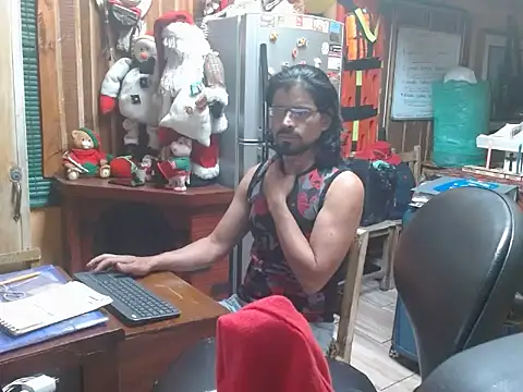 Snapshot of Dr_Pocholate84 chatting on December 21, 2025, 11:45 pm Dr Pocholate84 online show from December 21, 2025, 11:45 pm