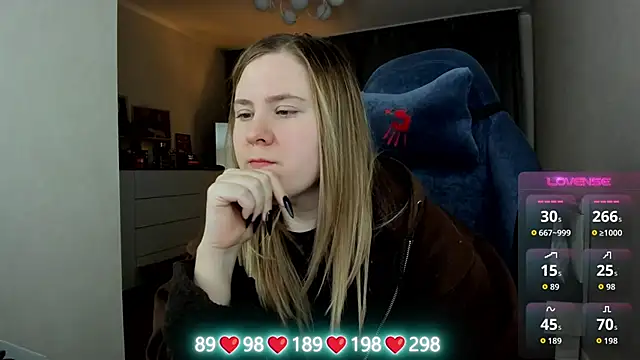 Olivia Munk online show from February 1, 2026, 4:00 am